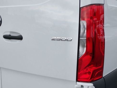 New 2025 Mercedes-Benz Sprinter 2500 image 12