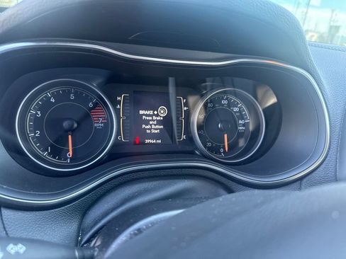 Used 2021 Jeep Cherokee Latitude Plus w/ Sun & Sound Group AWD/4WD image 10