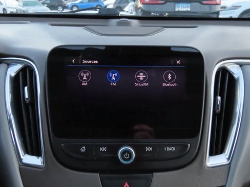 Used 2019 Chevrolet Malibu Premier w/ Sun and Wheel Package image 24