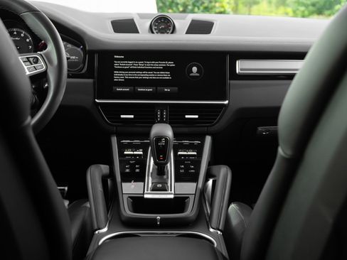 Used 2023 Porsche Cayenne Turbo AWD/4WD image 20