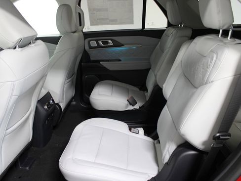 New 2026 Ford Explorer Platinum w/ LUX Leather Package image 23