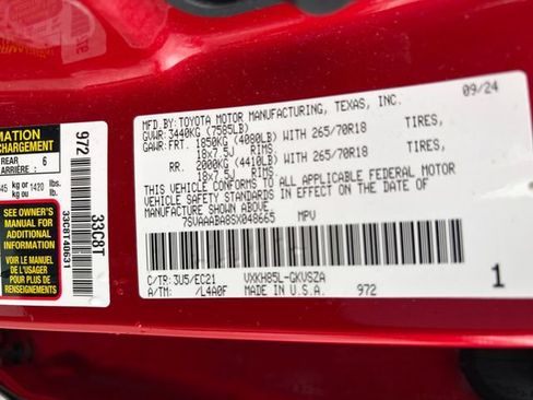 Used 2025 Toyota Sequoia SR5 w/ SR5 Premium Package AWD/4WD image 25