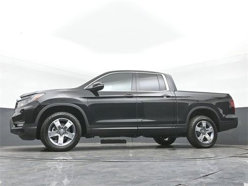 Certified 2025 Honda Ridgeline RTL image 42