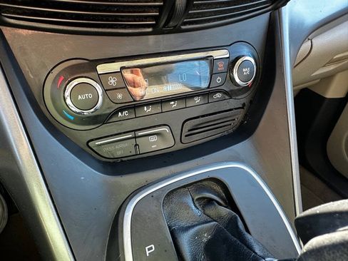 Used 2013 Ford C-MAX SE FWD image 16