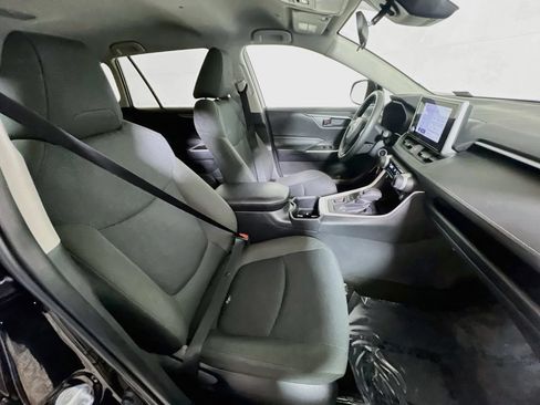 Certified 2025 Toyota RAV4 LE AWD/4WD image 24