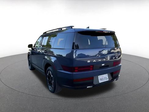 Used 2025 Hyundai Santa Fe SEL FWD image 11