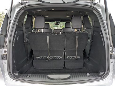 Certified 2026 Chrysler Pacifica Select w/ S Appearance Package image 43