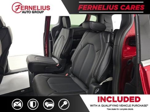 New 2026 Chrysler Pacifica Select image 19