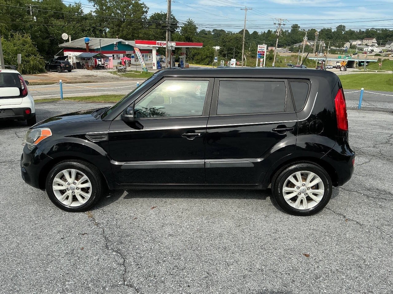 Used 2012 Kia Soul + w/ Audio Pkg FWD image 9