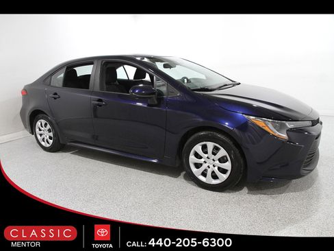 Certified 2023 Toyota Corolla LE image 1