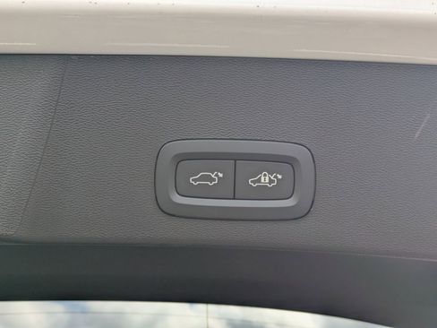 New 2026 Volvo XC40 B4 Plus w/ Climate Package image 14