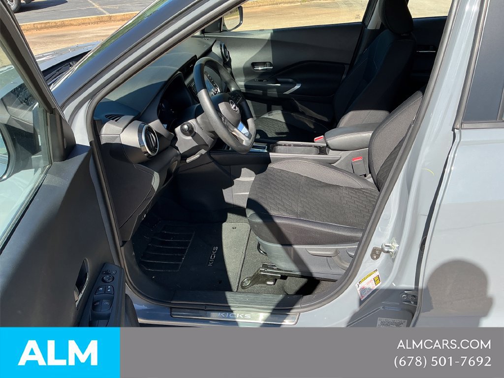 Used 2023 Nissan Kicks SV w/ Exterior Package FWD image 13