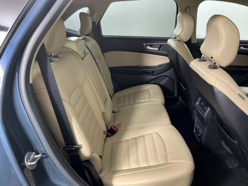 Used 2016 Ford Edge SEL w/ Equipment Group 201A AWD/4WD image 12