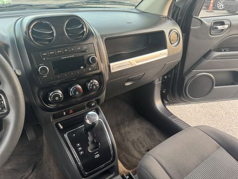 Used 2015 Jeep Compass Sport w/ Power Value Group image 28