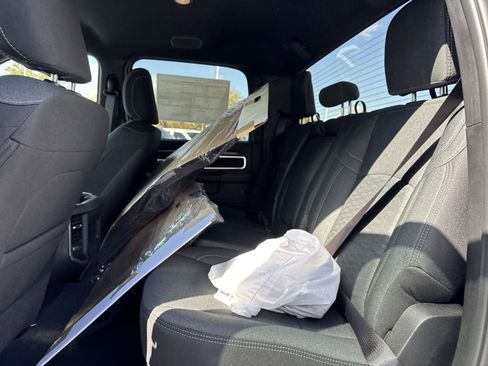 New 2025 RAM 2500 Big Horn image 31