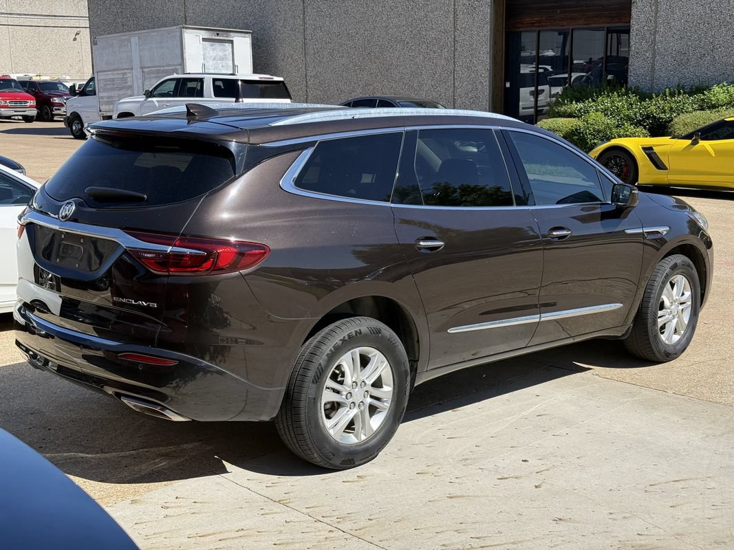 Used 2019 Buick Enclave Essence FWD image 4