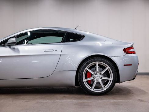 Used 2007 Aston Martin V8 Vantage Coupe RWD image 25