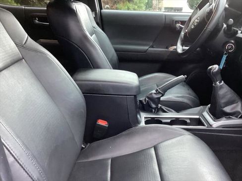 Certified 2023 Toyota Tacoma TRD Sport image 6