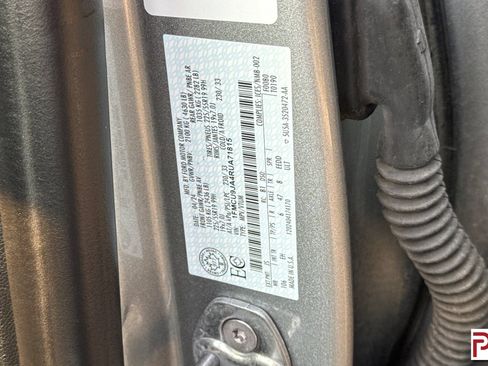 Used 2024 Ford Escape Platinum AWD/4WD image 35
