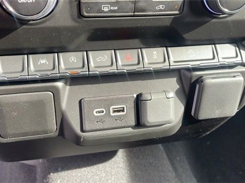 New 2026 Chevrolet Silverado 1500 Custom Trail Boss w/ LPO, Dark Essentials Package image 20