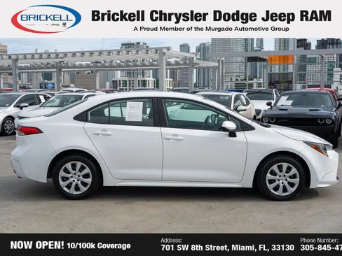 Used 2024 Toyota Corolla LE image 4