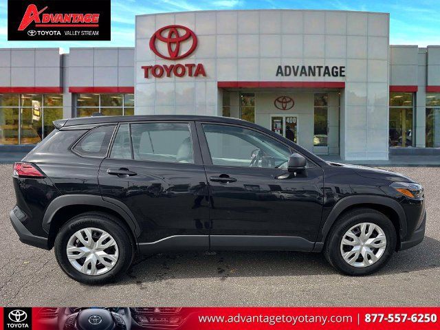 Certified 2026 Toyota Corolla Cross L AWD/4WD image 5