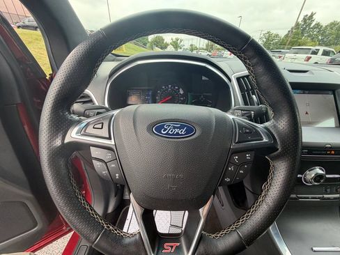 Used 2019 Ford Edge ST w/ Equipment Group 401A AWD/4WD image 36