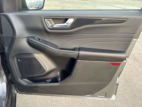 Used 2024 Ford Escape ST-Line image 17