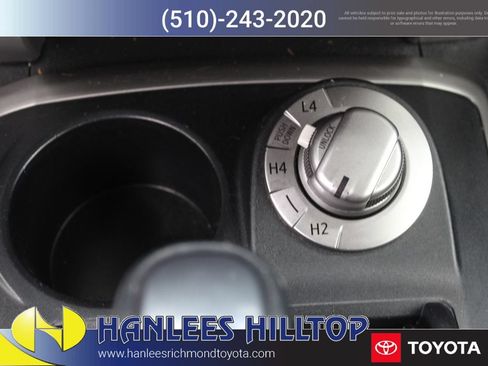 Used 2021 Toyota 4Runner SR5 Premium AWD/4WD image 21
