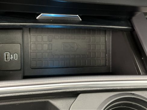 Used 2022 Ford F350 Limited image 29