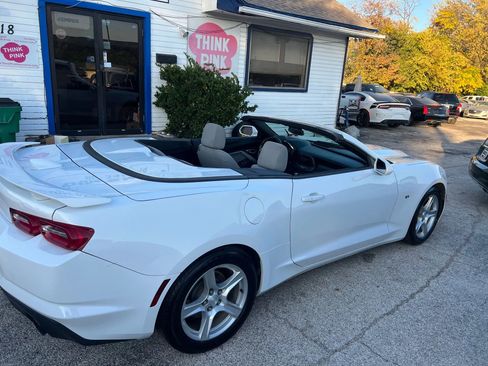 Used 2020 Chevrolet Camaro LT image 14