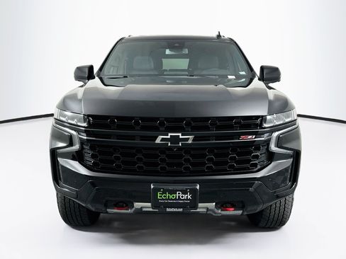 Used 2024 Chevrolet Tahoe Z71 w/ Luxury Package AWD/4WD image 2
