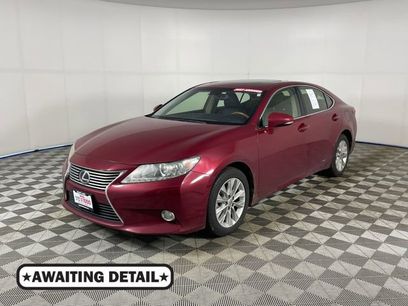 Used 2013 Lexus ES 300h w/ Premium Pkg