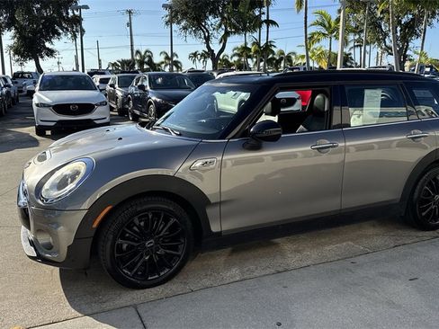 Used 2017 MINI Cooper Clubman S image 11