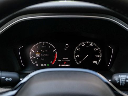 New 2025 Honda Pilot Touring image 31