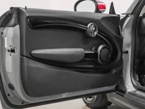 Used 2020 MINI Cooper S image 32