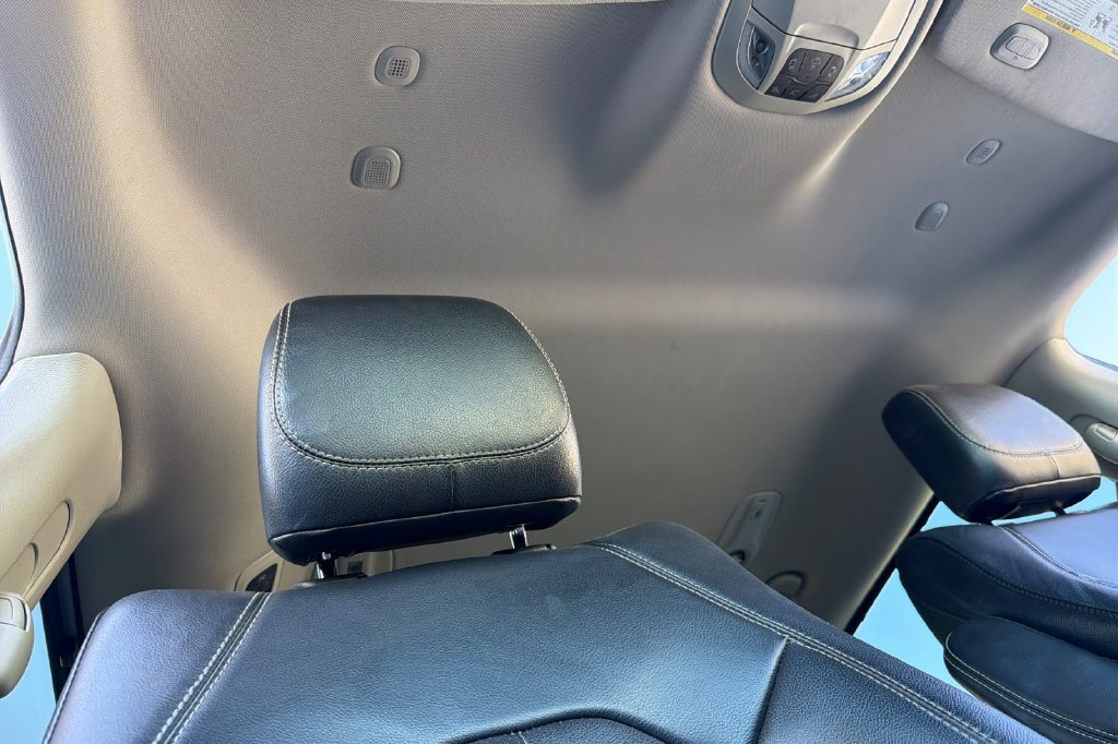 Used 2022 Chrysler Pacifica Touring-L FWD image 24