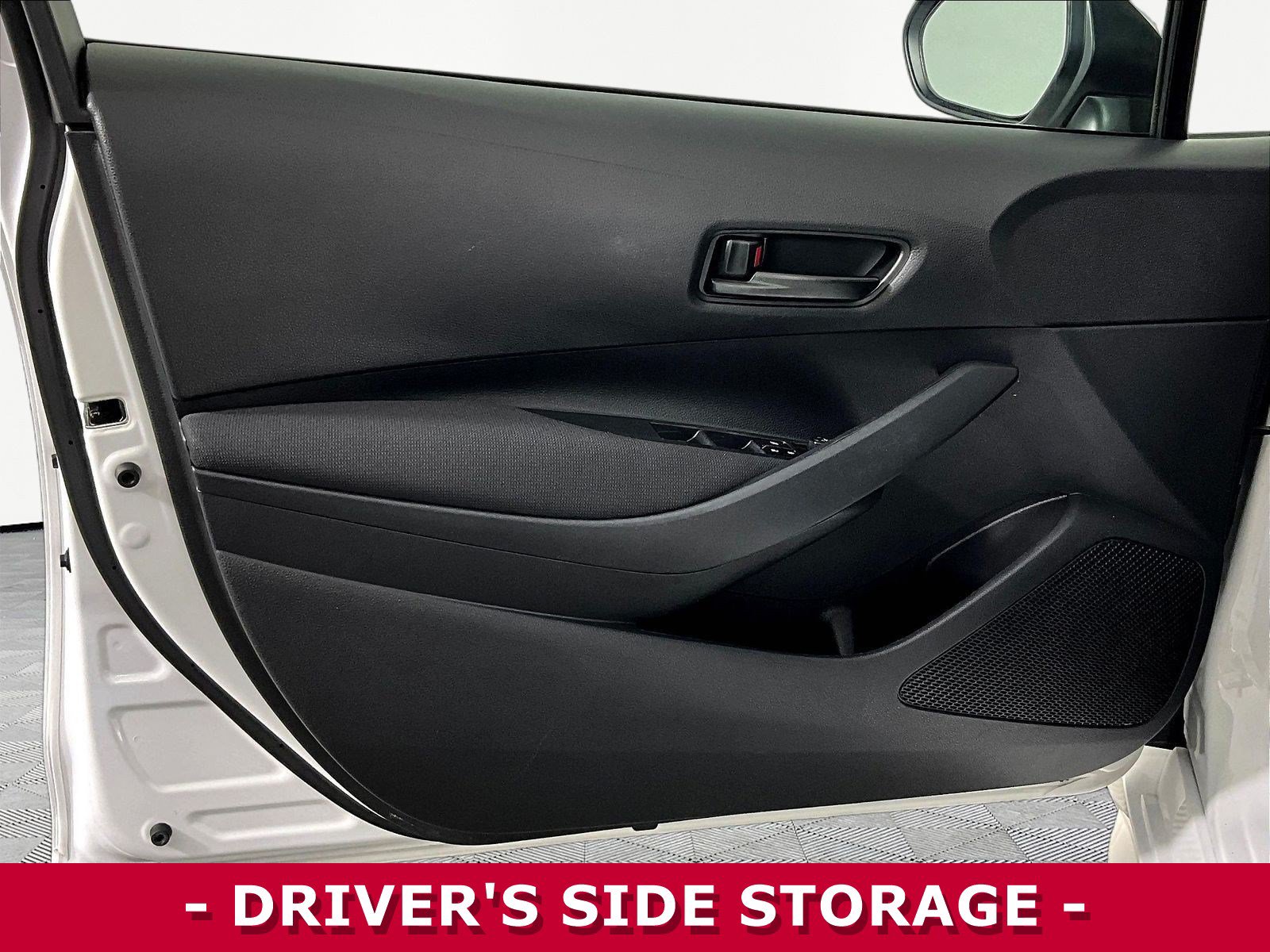 Used 2023 Toyota Corolla LE FWD image 20