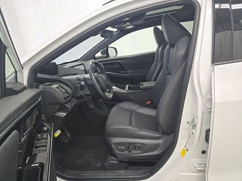 Used 2023 Toyota bZ4X AWD w/ Weather Package image 7