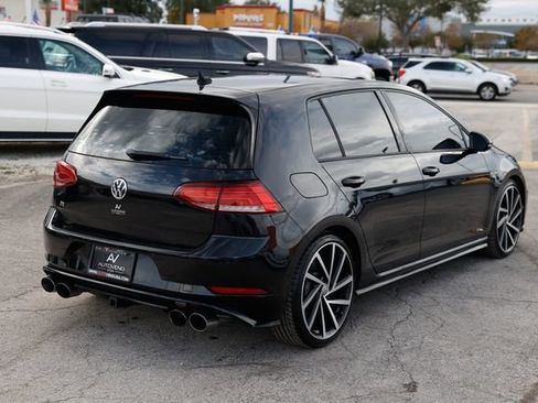 Used 2018 Volkswagen Golf R 4-Door image 16