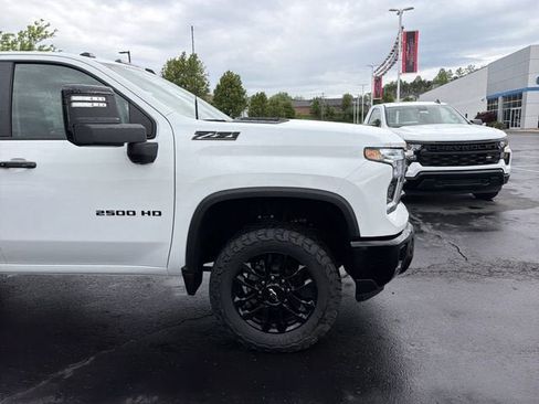 New 2026 Chevrolet Silverado 2500 LT w/ Trail Boss Package AWD/4WD image 2