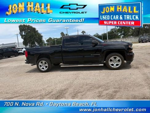 Used 2018 Chevrolet Silverado 1500 Custom w/ Custom Value Package RWD image 17