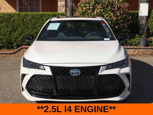 Used 2020 Toyota Avalon XSE FWD image 3