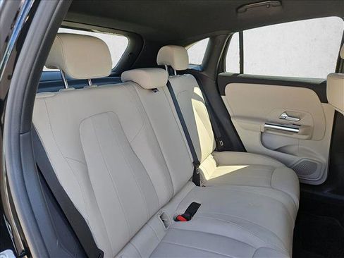 Used 2026 Mercedes-Benz GLA 250 image 19