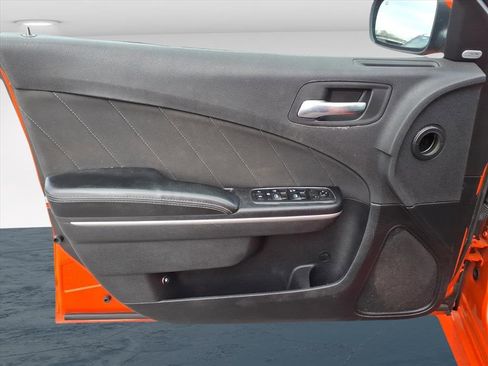 Used 2019 Dodge Charger R/T image 24