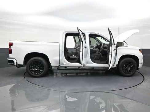 Used 2024 Chevrolet Silverado 1500 Custom RWD image 28