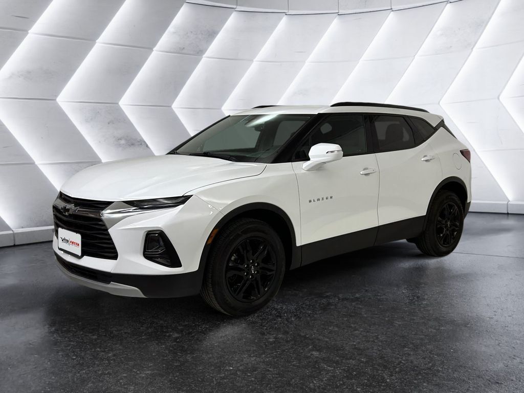 Used 2021 Chevrolet Blazer LT FWD image 3