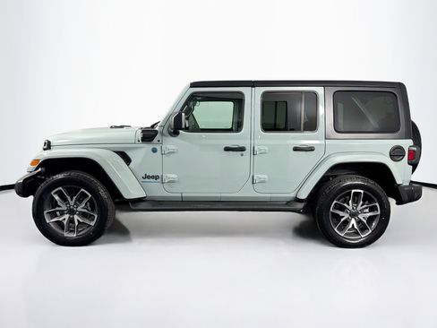 Used 2024 Jeep Wrangler Unlimited w/ Convenience Group image 7