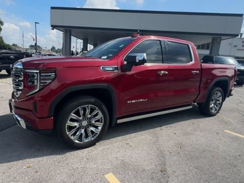 Used 2024 GMC Sierra 1500 Denali w/ Denali Reserve Package AWD/4WD image 4