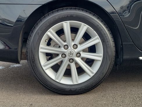 Used 2014 Toyota Camry XLE image 5